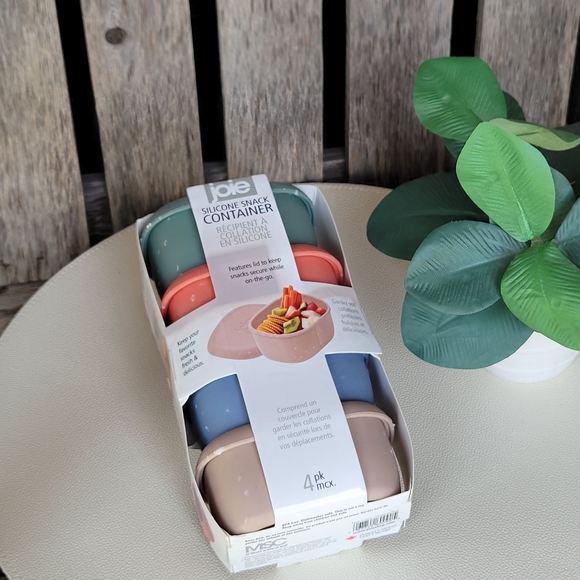 Joie Silicone Rectangular Snack Containers Set of 4 - Picture 3 of 7